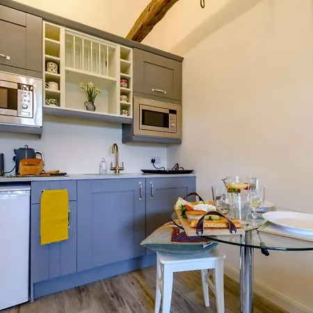 1 Bed In Oc-82843 Hébergement de vacances *