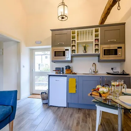 1 Bed In Oc-82843